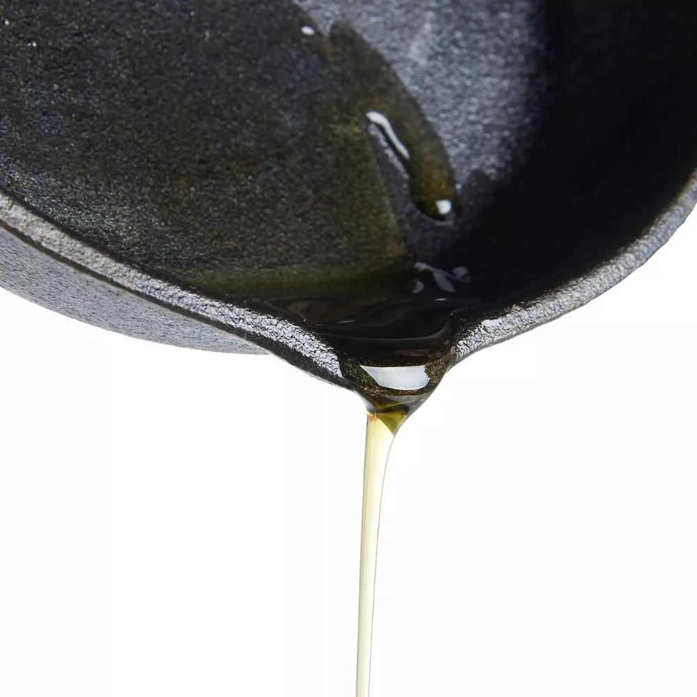 Eingebrannte Gusseisenpfanne
