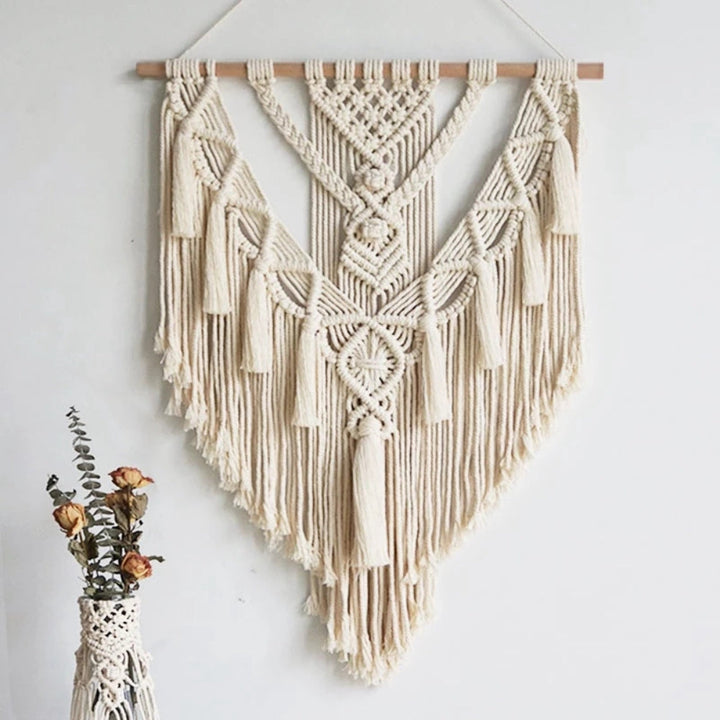 Geometrischer weißer Makramee-Wandbehang