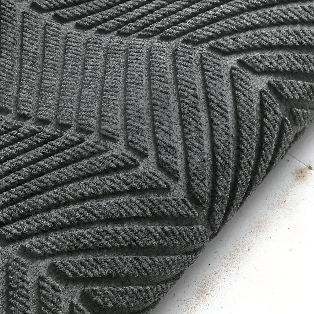 Fußmatte mit Chevron-Rillen