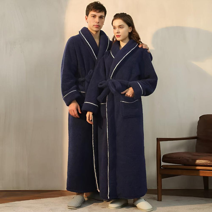 Bademantel aus Fleece mit Sherpa-Futter