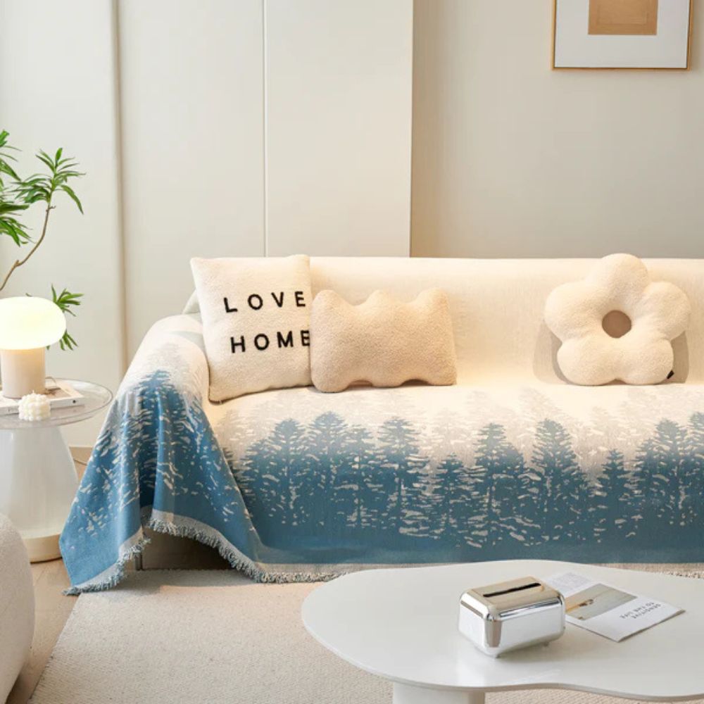Sofaüberwurf aus Chenille mit schimmerndem Waldmotiv