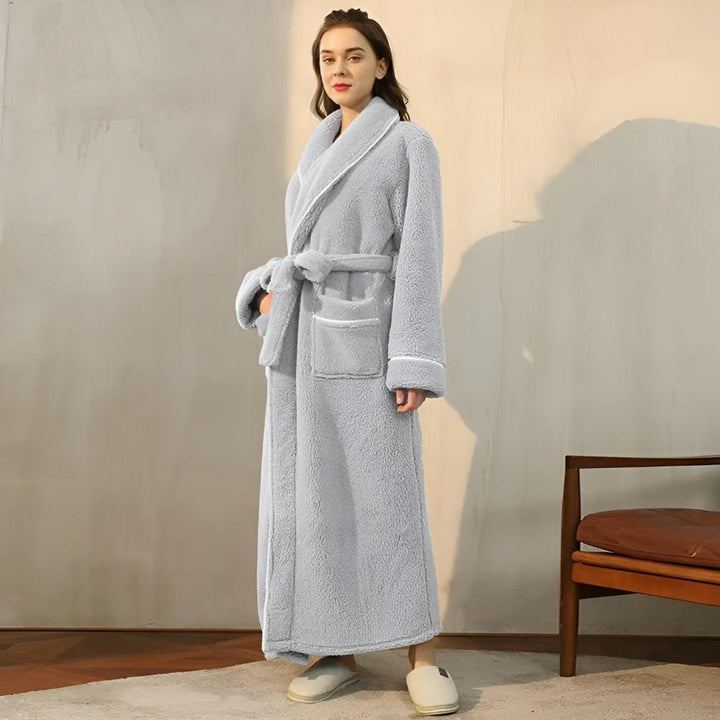 Bademantel aus Fleece mit Sherpa-Futter