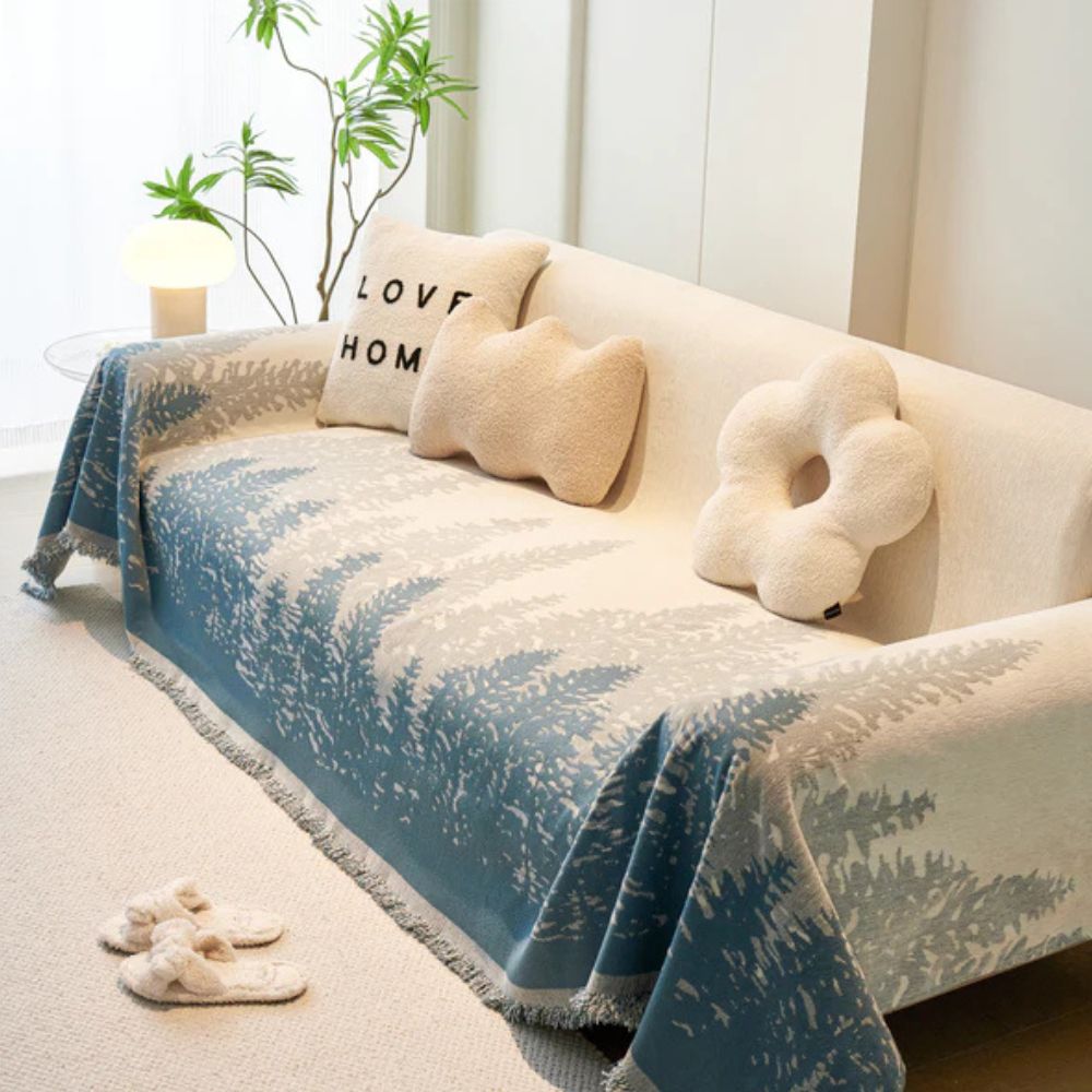 Sofaüberwurf aus Chenille mit schimmerndem Waldmotiv
