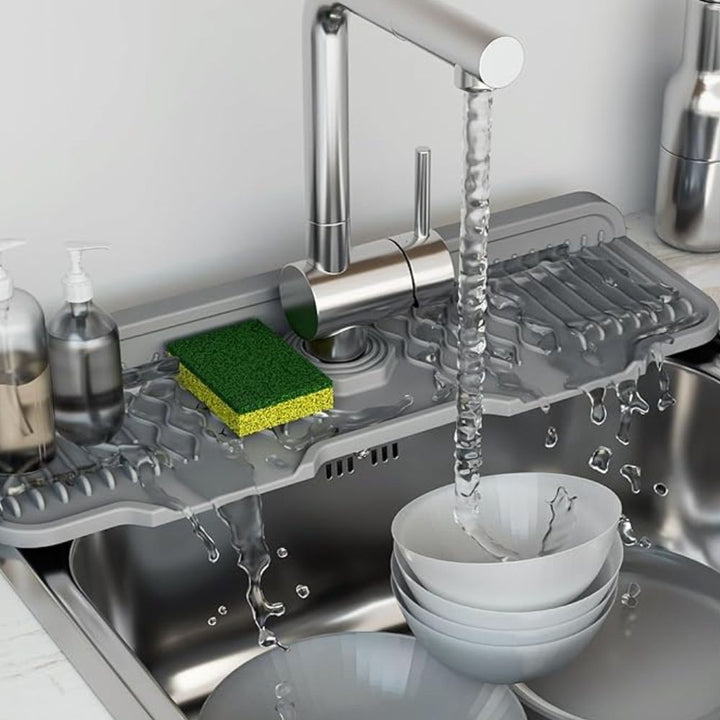 Geneigte Wasserhahnmatte aus Gummi