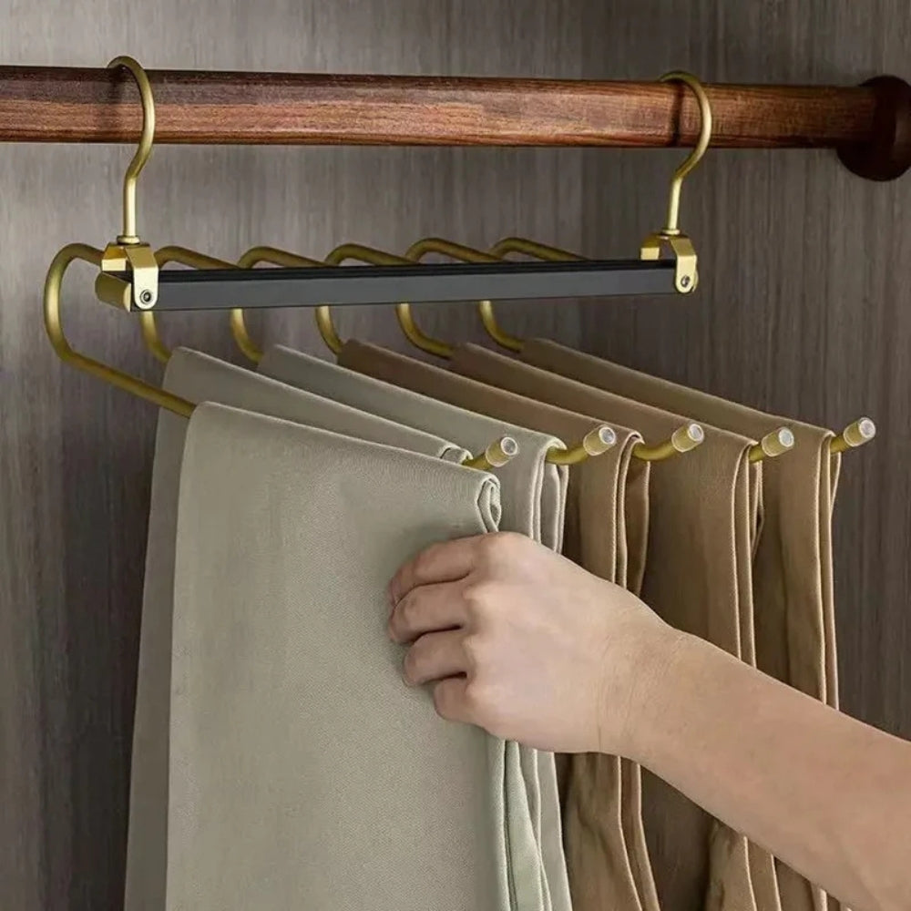 Schwenkbarer Hosenhalter aus Aluminium für 6 Hosen