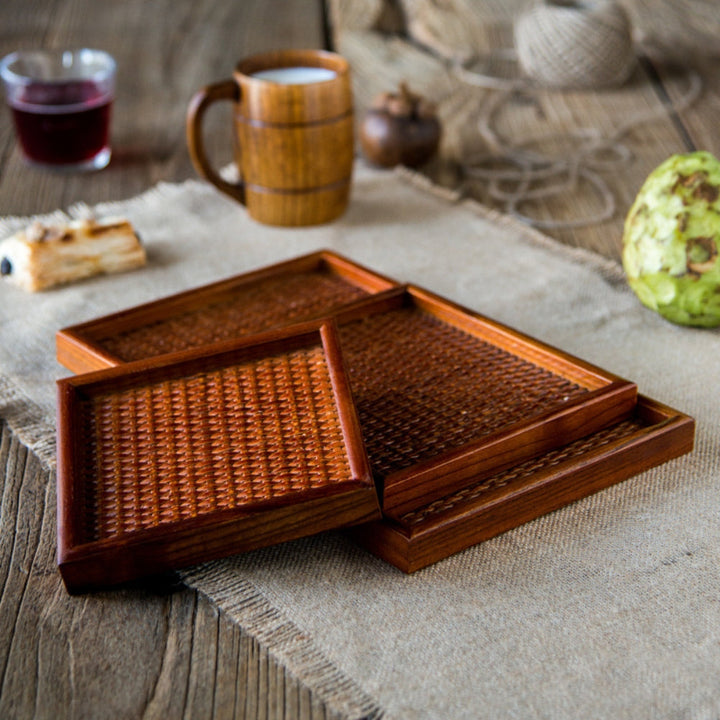 Holztablett für Tee mit Rattanmuster