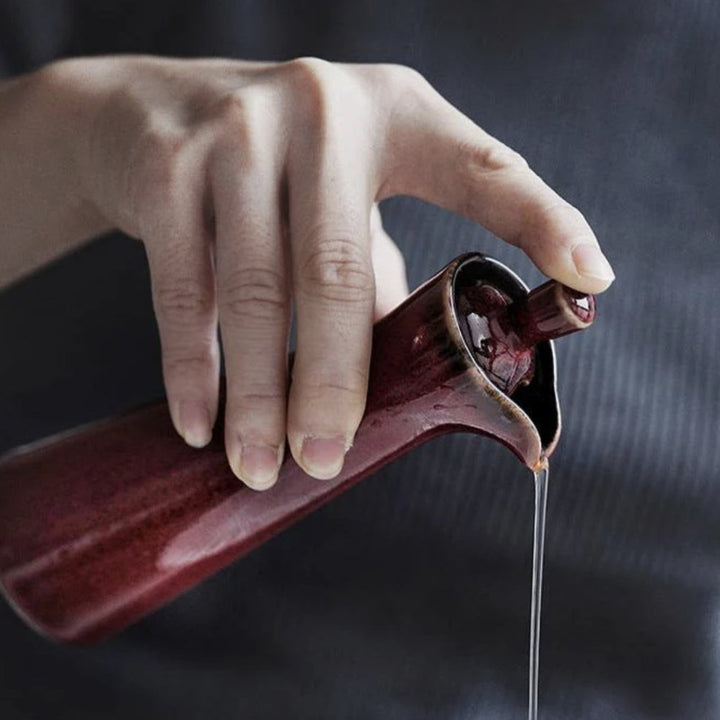 Keramikflasche für Würzsaucen im japanischen Stil