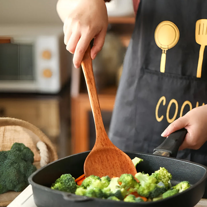 Küchenutensilien aus Holz, einzeln oder im Set
