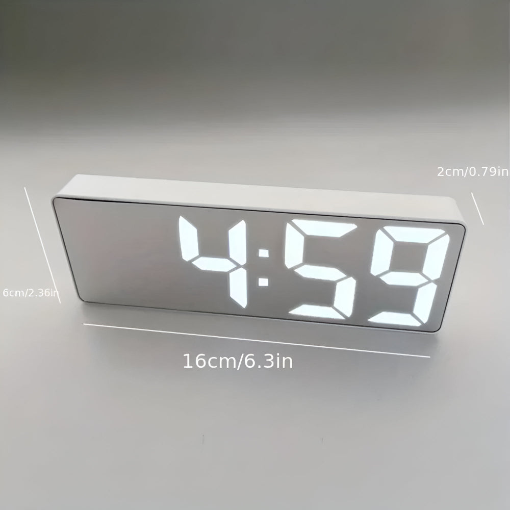 Digitaler LED-Wecker mit Spiegelfront