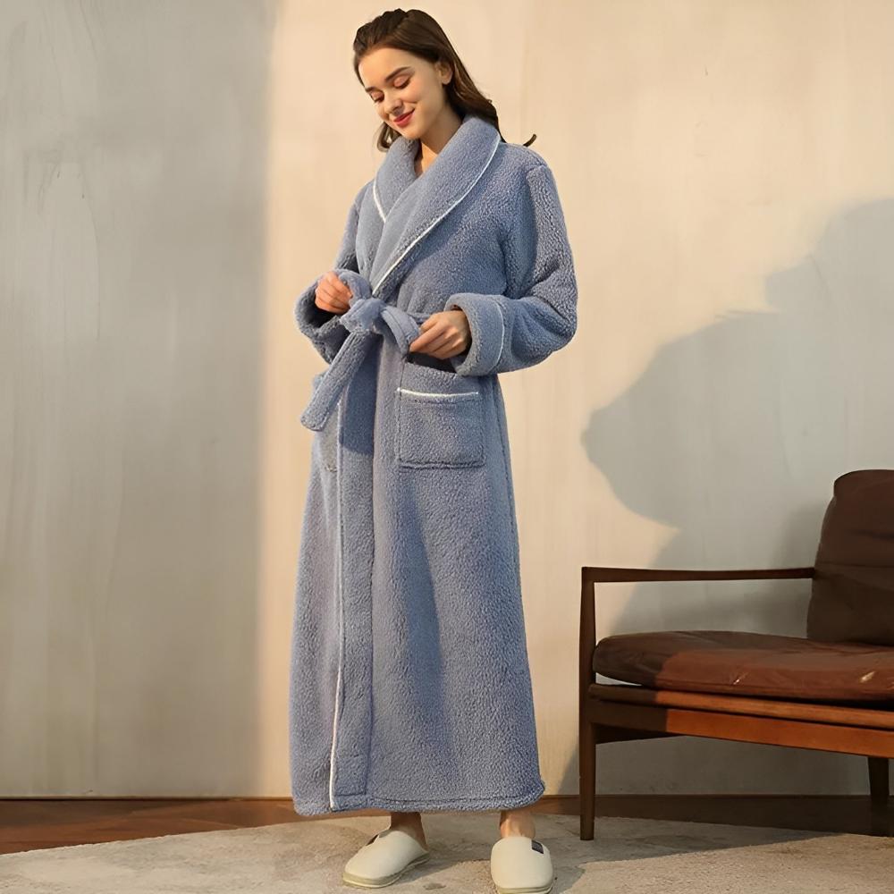 Bademantel aus Fleece mit Sherpa-Futter