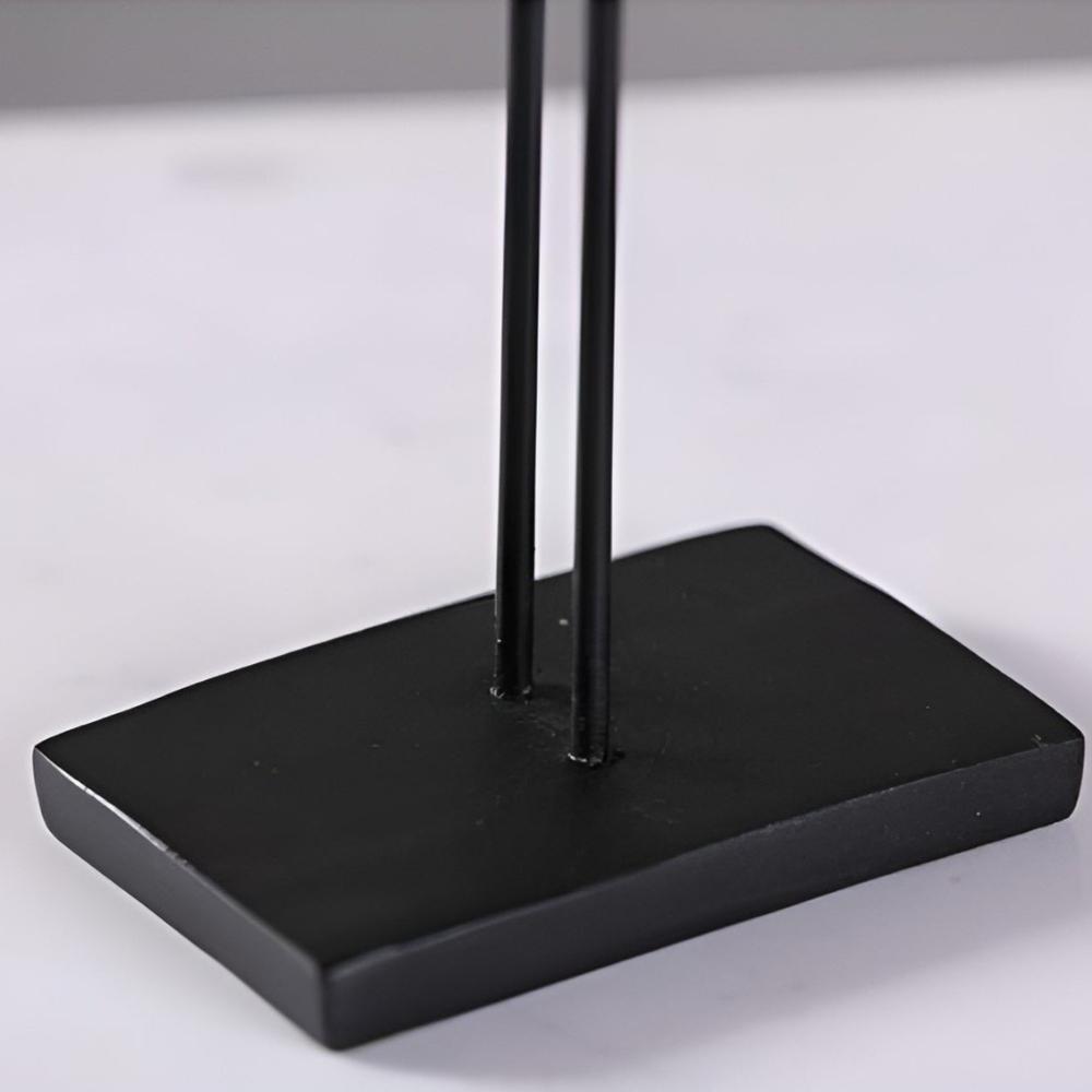Minimalistische Vogelfigur, schwarz oder weiß