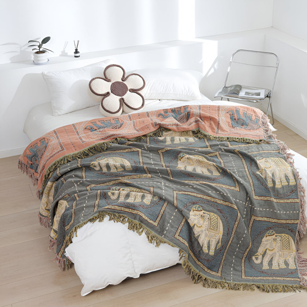 Baumwoll-Musselin-Decke mit Elefanten und Quasten