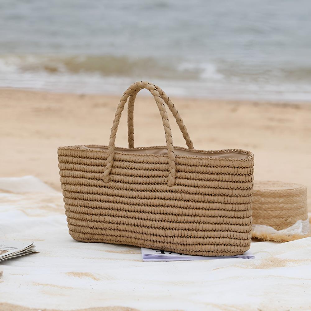 Geflochtene Strohtasche mit Futter