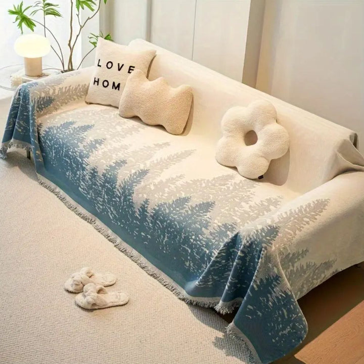 Sofaüberwurf aus Chenille mit schimmerndem Waldmotiv