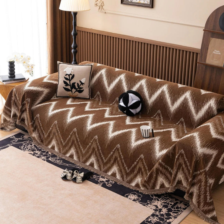 Chenille-Sofaüberwurf mit markantem Zickzackmuster