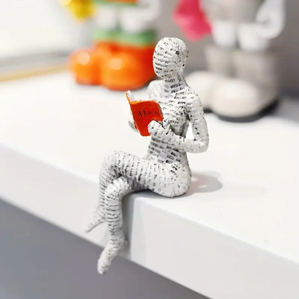 Figur einer lesenden Frau aus Kunstharz