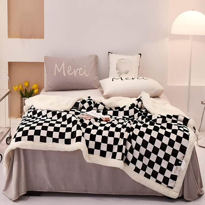 Decke mit Schachbrettmuster