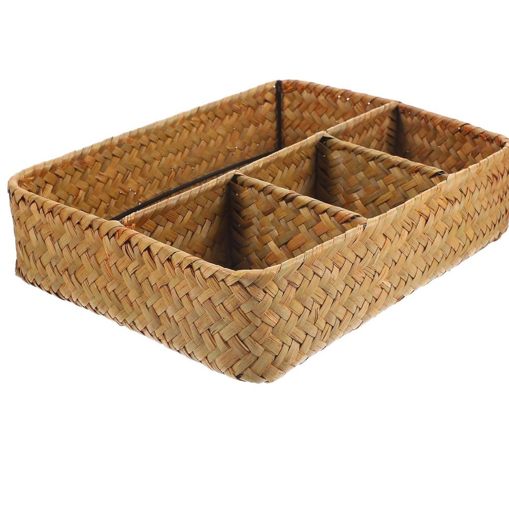 Rattankorb mit Fächern