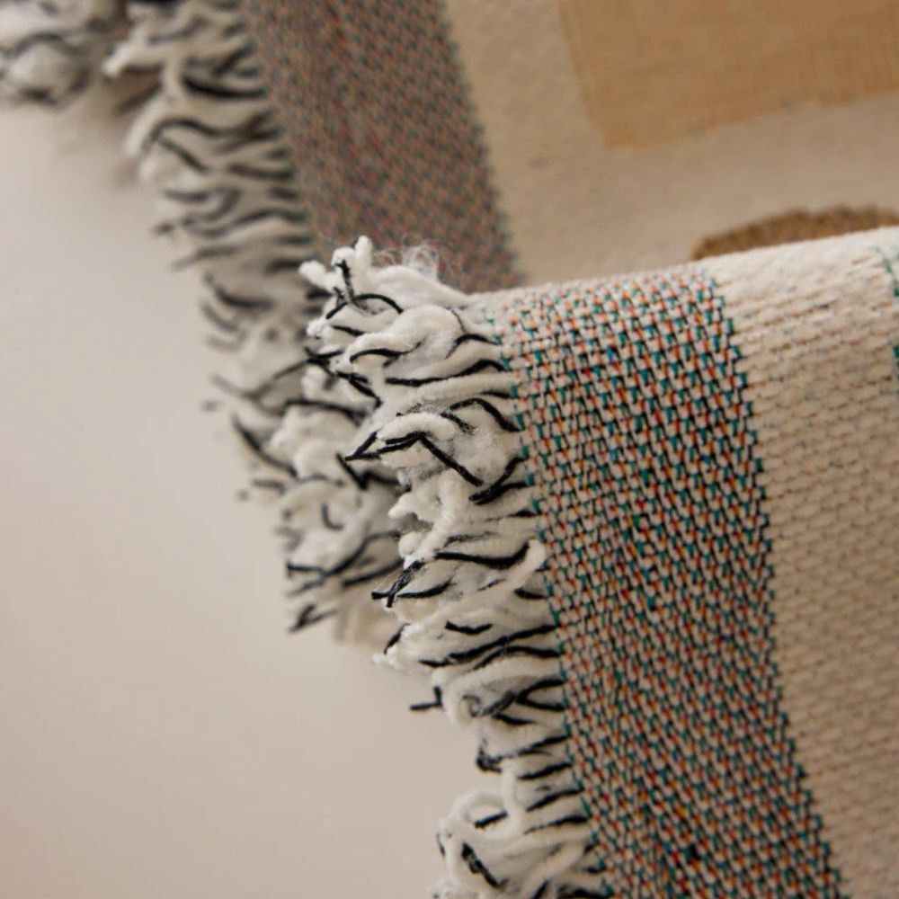 Wendbare Chenille-Sofadecke mit Rankenmuster