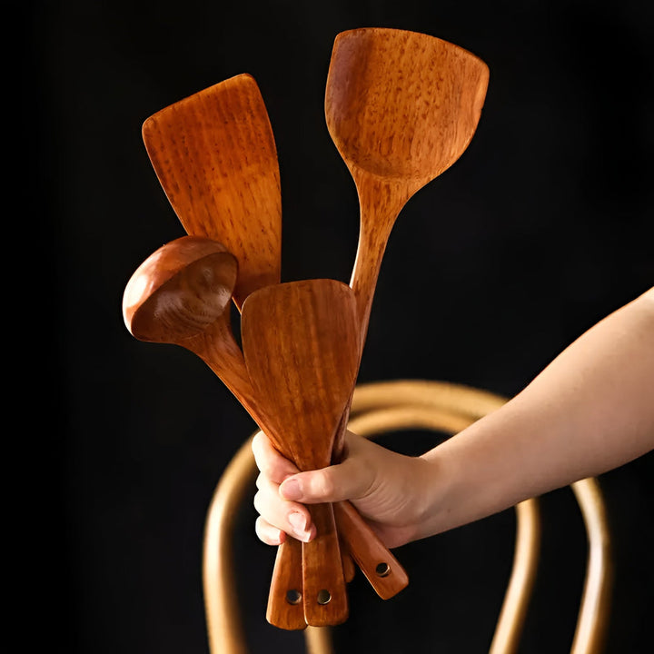 Küchenutensilien aus Holz, einzeln oder im Set
