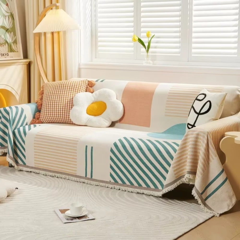 Chenille-Sofadecke mit dezentem geometrischem Muster