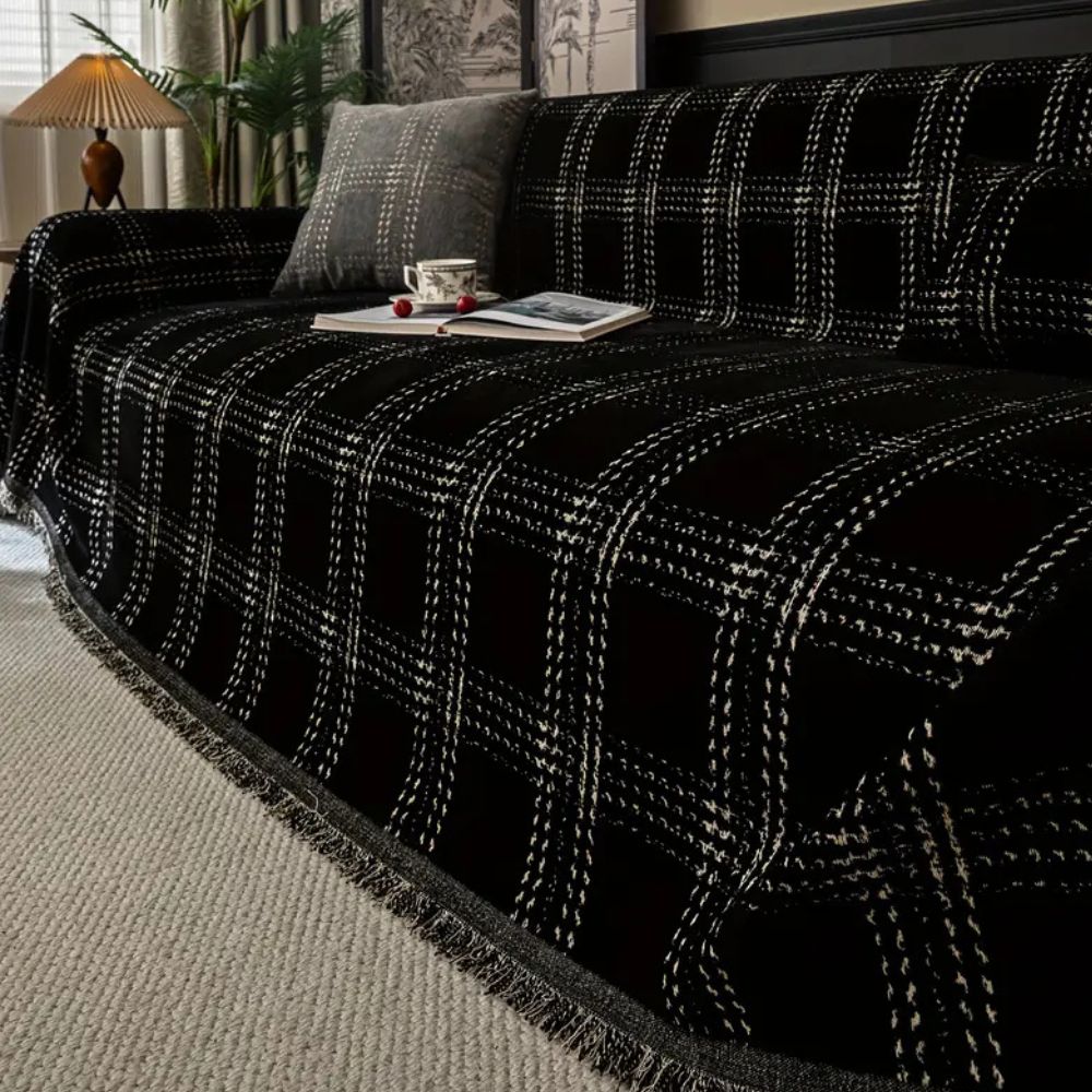 Chenille-Sofawurf mit Karomuster und Quasten