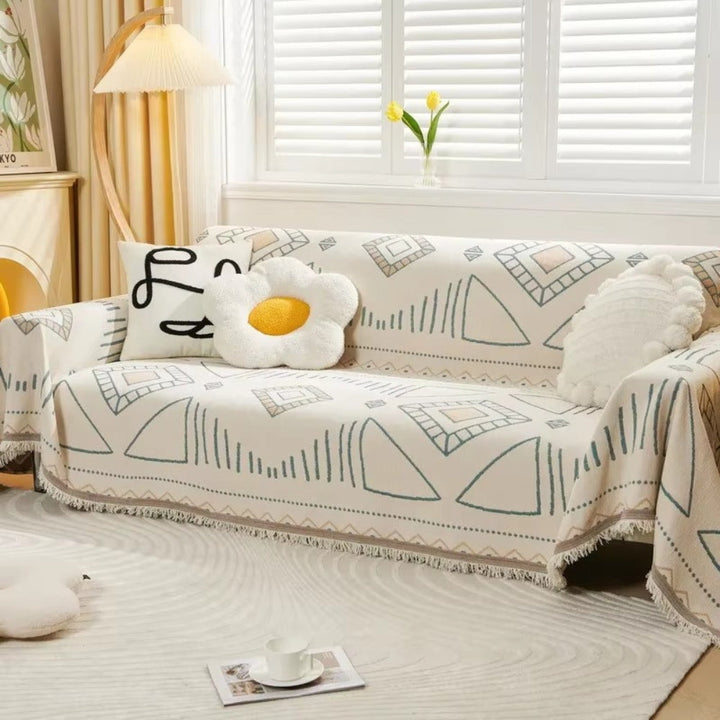 Chenille-Sofadecke mit dezentem geometrischem Muster