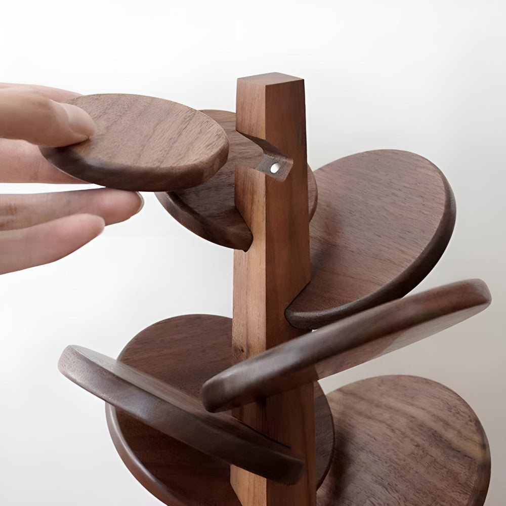 Untersetzer aus Holz in Baumform