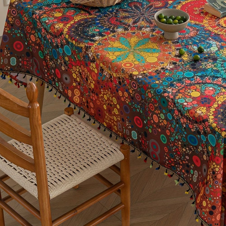 Marokkanische Tischdecke mit Kreismuster und Quasten