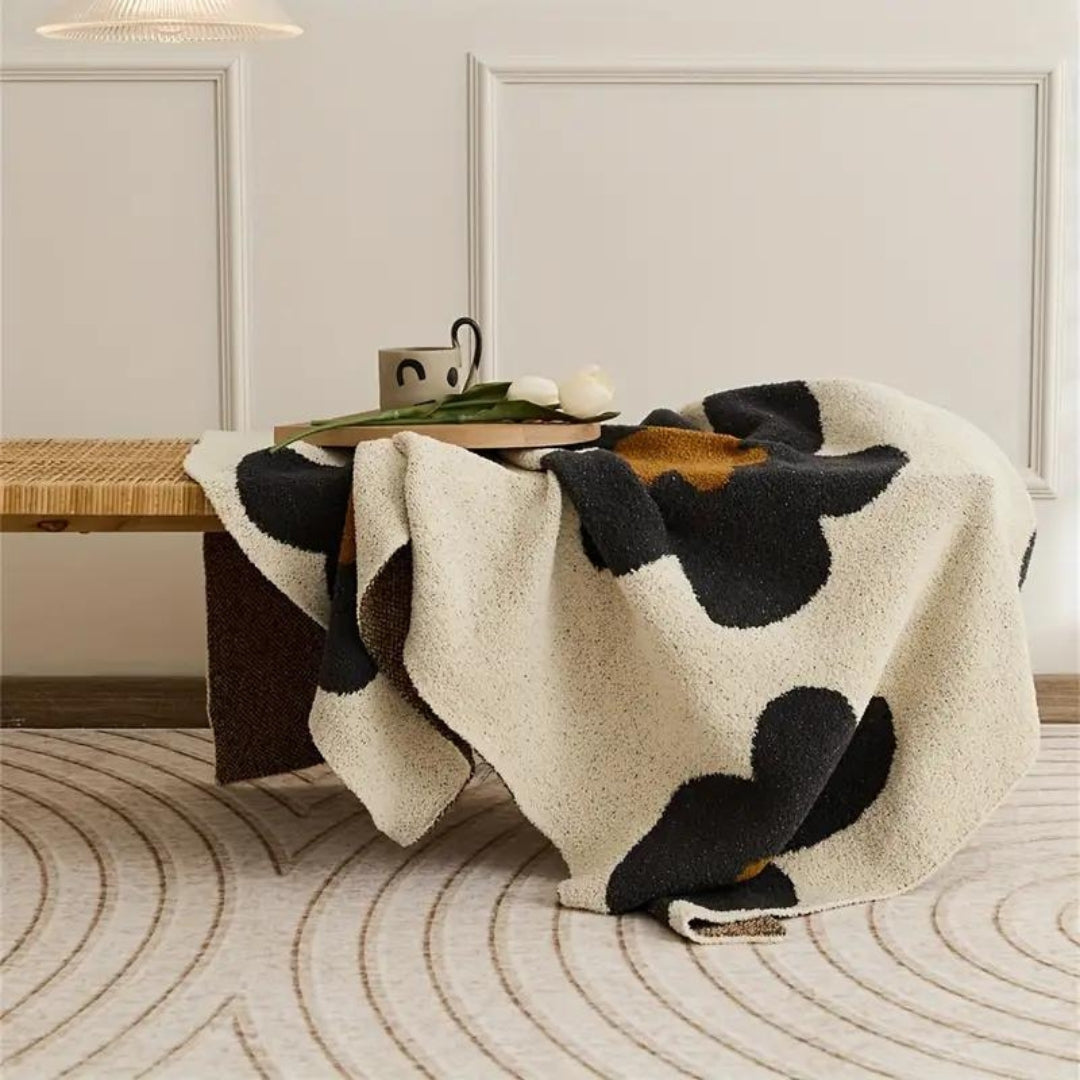 Strickdecke mit Blumenmuster 120 x 150 cm