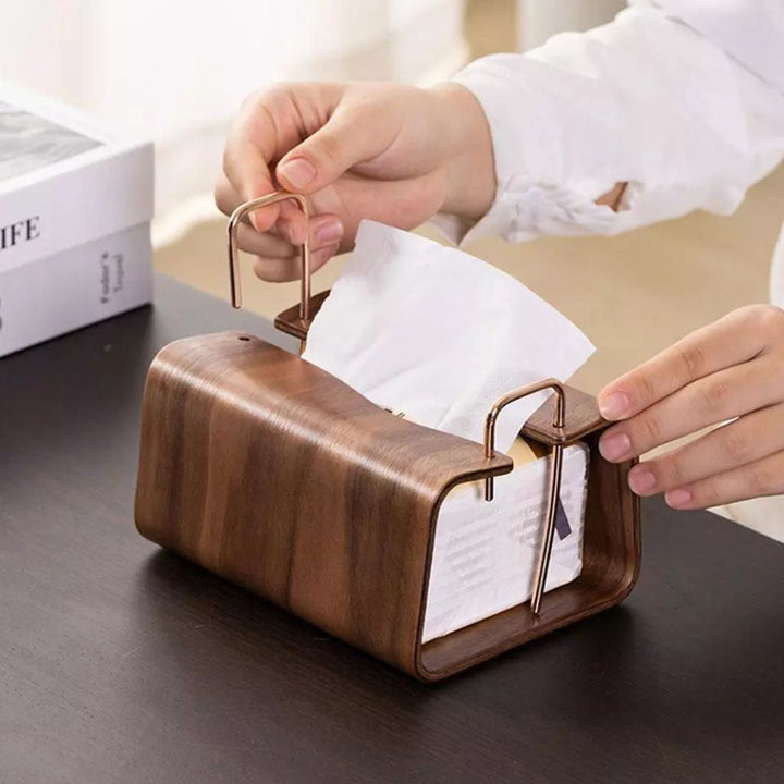 Taschentuchbox aus Walnussholz mit Messingeinsatz
