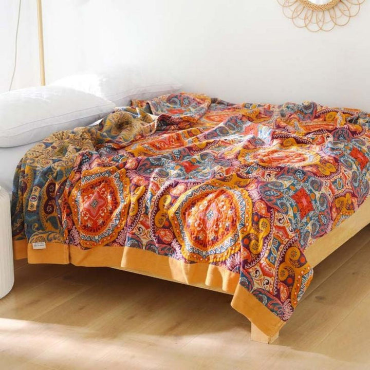 Kühlende Boho-Wendedecke für den Sommer
