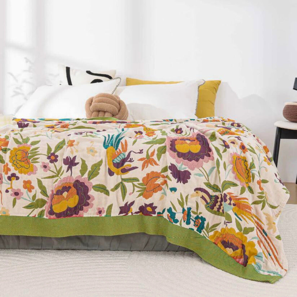Wendbare Sommerdecke aus Musselin mit Blumen