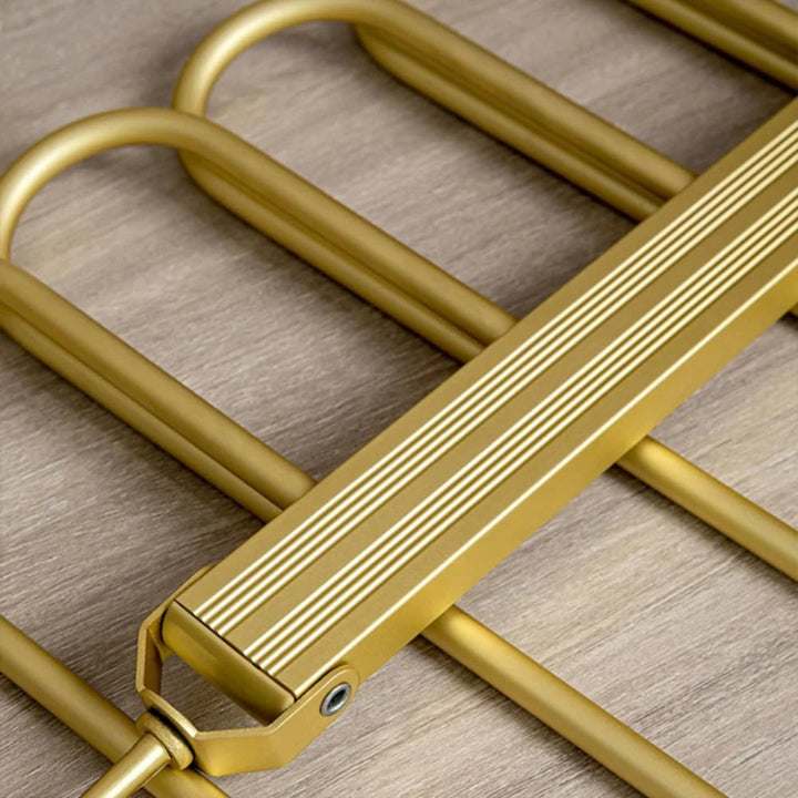 Schwenkbarer Hosenhalter aus Aluminium für 6 Hosen