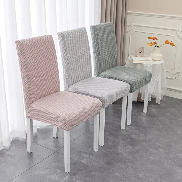 Stretchbarer Stuhlbezug aus Jacquard-Samt