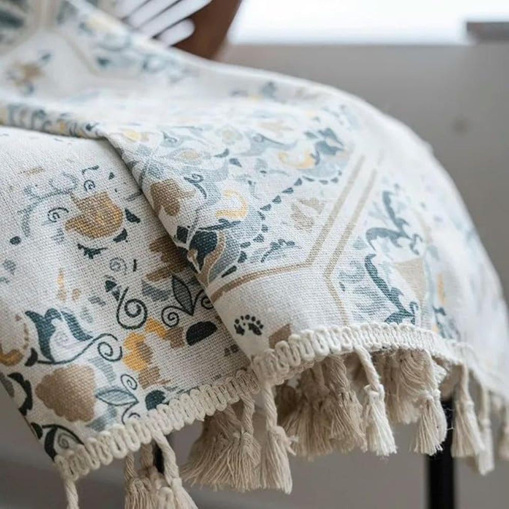 Boho-Vorhang mit Blumenmuster und Quasten