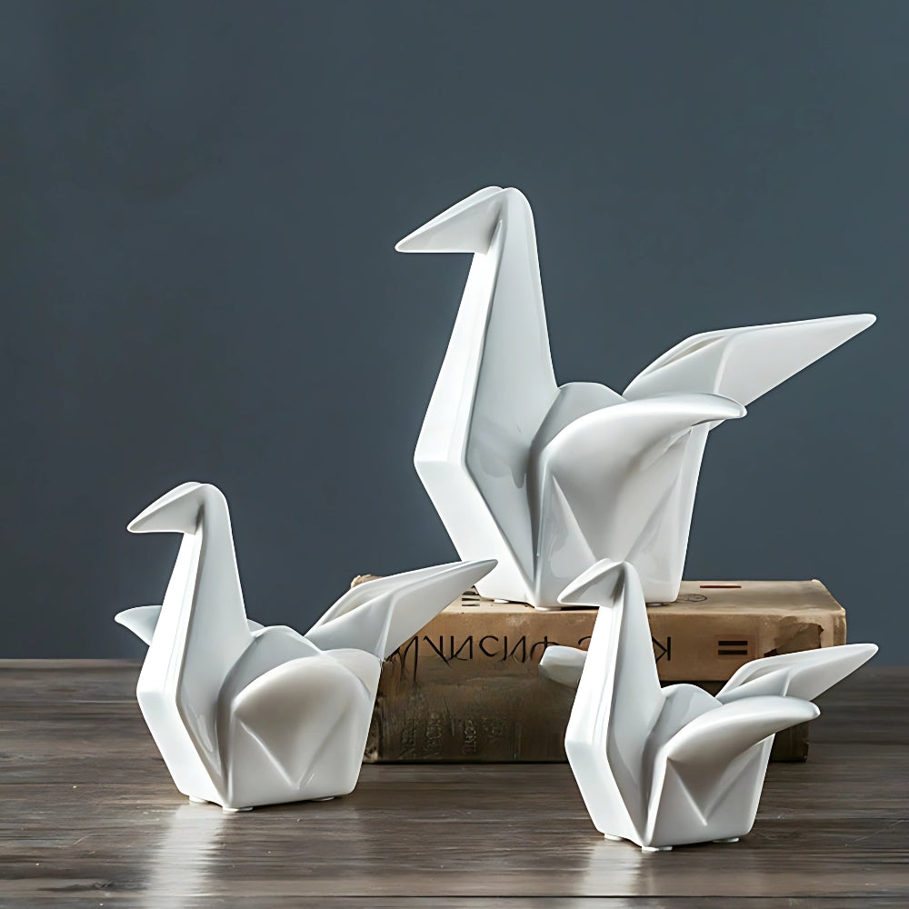 Keramik-Vogelfigur in Origami-Form