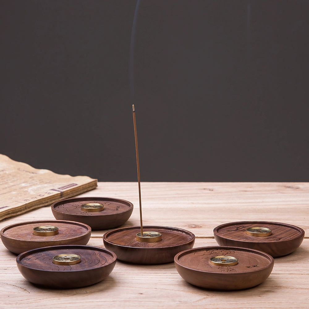 Räucherstäbchenhalter aus Holz und Kupfer