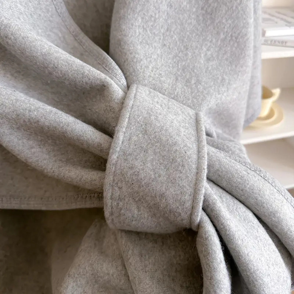 Poncho-Mantel aus dichtem Gewebe
