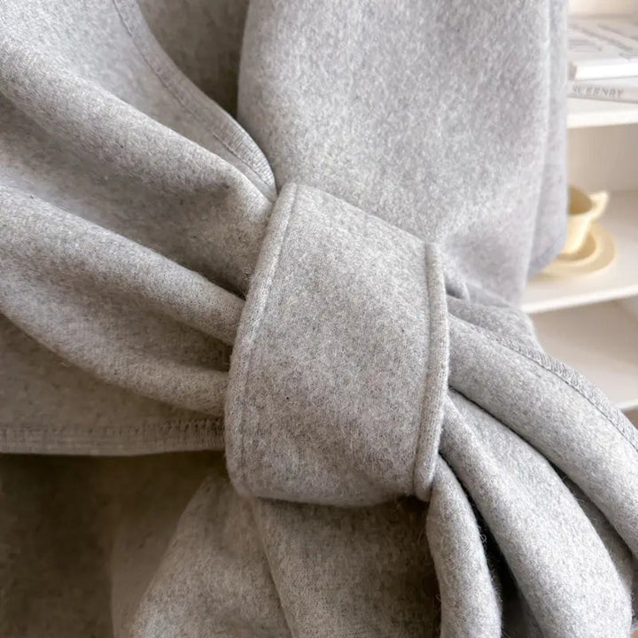 Poncho-Mantel aus dichtem Gewebe
