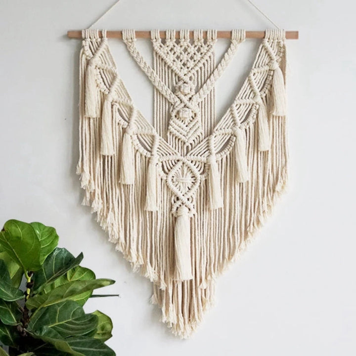 Geometrischer weißer Makramee-Wandbehang