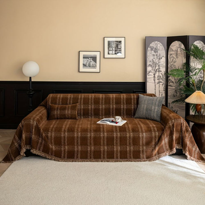 Chenille-Sofawurf mit Karomuster und Quasten