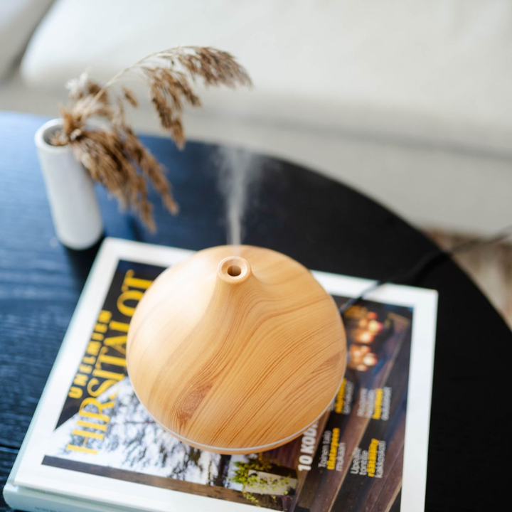 Aromora™ | Aroma Diffuser in Holzoptik