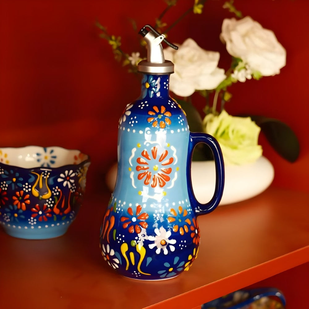 Ölflasche aus Keramik mit floralem Dekor