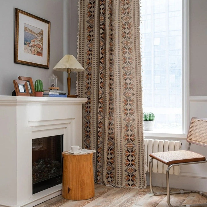 Halbverdunkelnder Vorhang mit geometrischem Boho-Muster