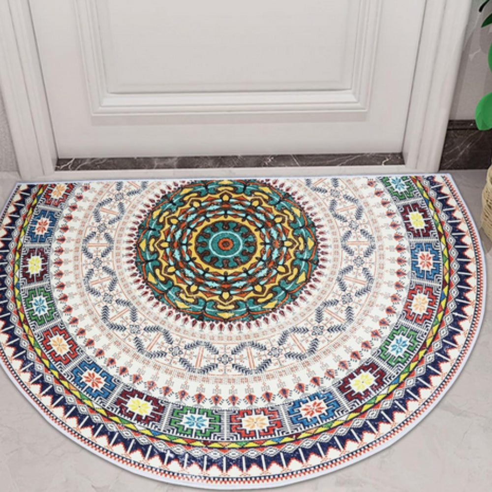 Halbmondteppich mit Mandala-Muster