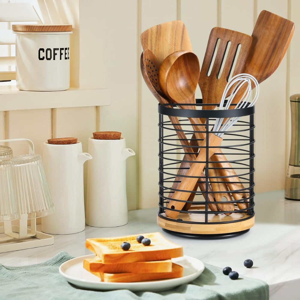 Drehbarer Utensilienhalter aus Eisen mit Holzboden