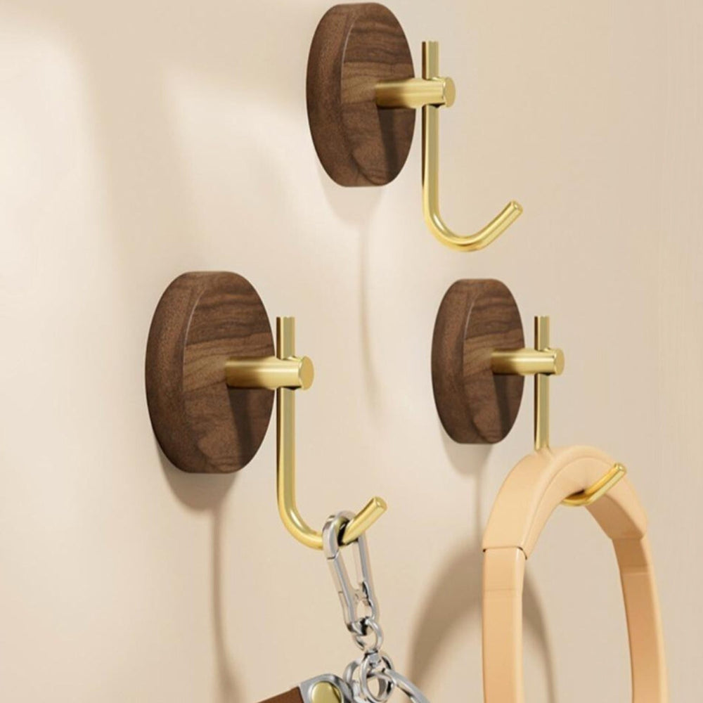 Runder selbstklebender Holzhaken