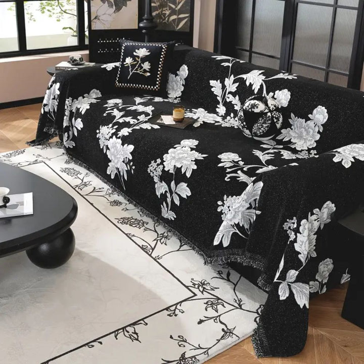 Sofaüberwurf aus Chenille mit floralem Jacquard und Quasten