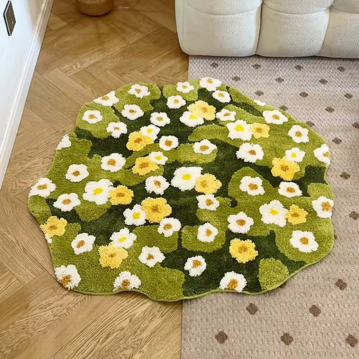 Badematte in Moosoptik mit Gänseblümchen